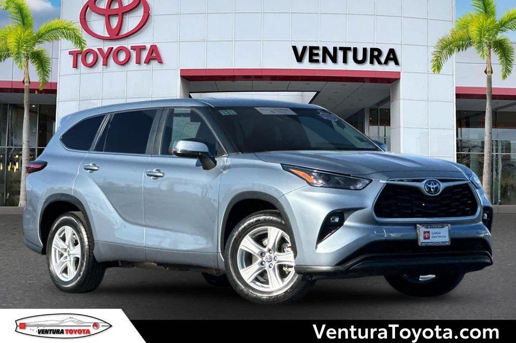 used 2024 Toyota Highlander Hybrid car, priced at $39,988