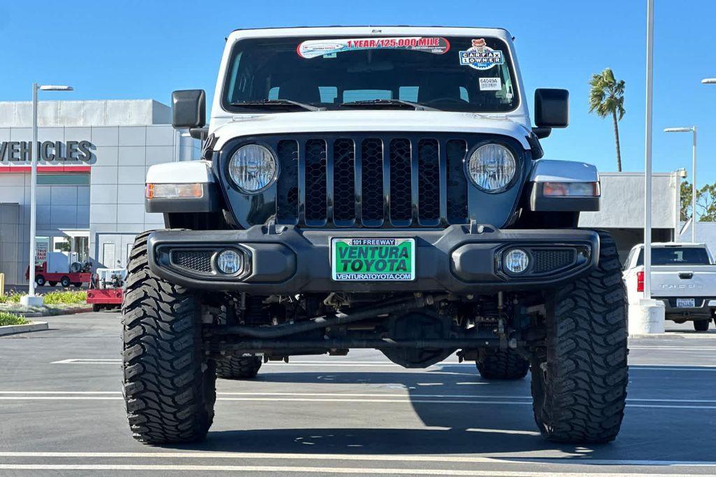 used 2022 Jeep Gladiator car, priced at $29,531