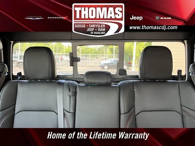 new 2025 Jeep Gladiator car, priced at $58,391