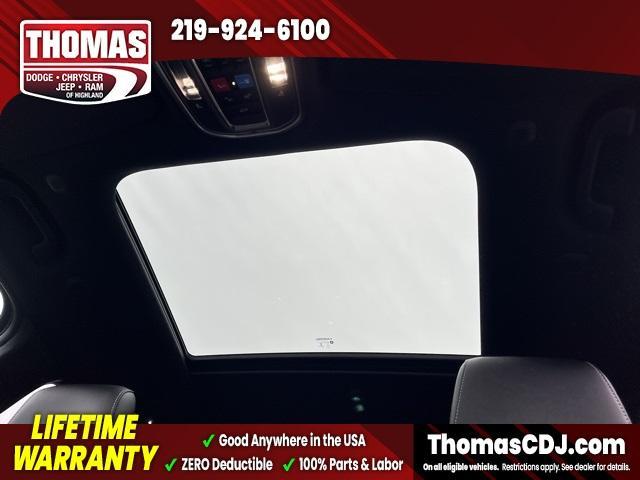 new 2026 Jeep Grand Cherokee car, priced at $52,536