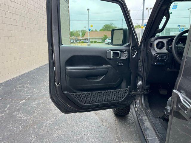 new 2025 Jeep Wrangler 4xe car