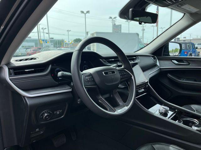used 2023 Jeep Grand Cherokee car, priced at $33,165