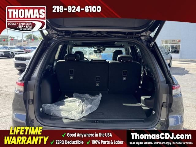 new 2025 Jeep Grand Cherokee car, priced at $44,901