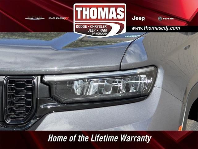 new 2025 Jeep Grand Cherokee car, priced at $44,457