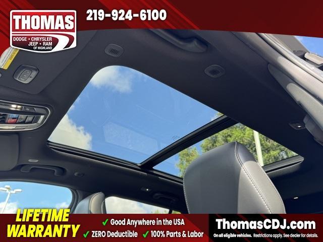 new 2025 Jeep Grand Cherokee car, priced at $44,901