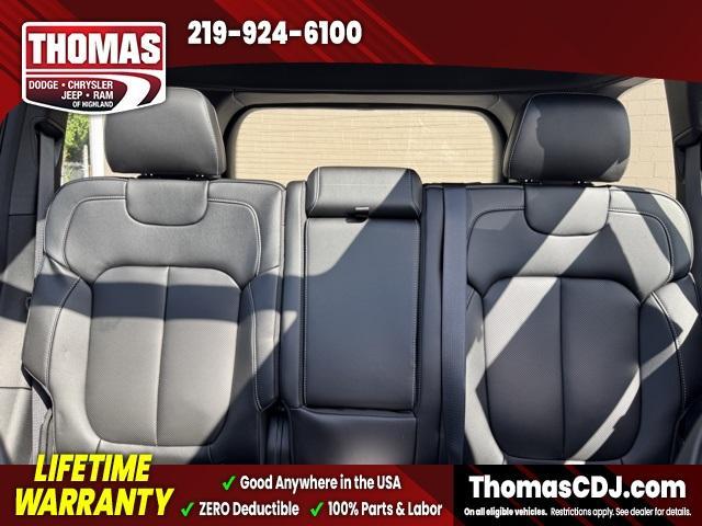 new 2025 Jeep Grand Cherokee car, priced at $44,901