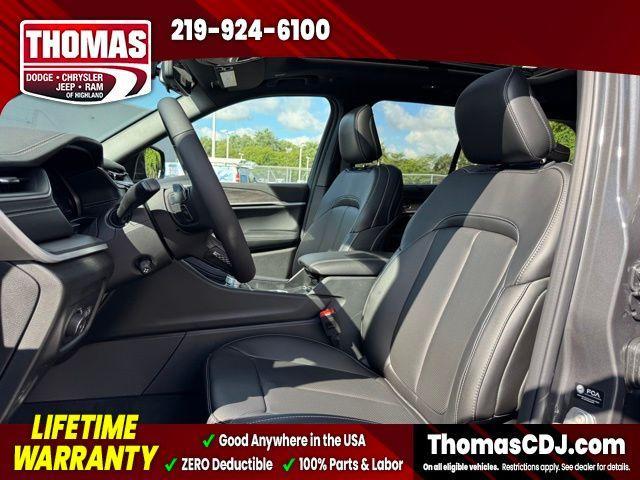 new 2025 Jeep Grand Cherokee car, priced at $46,901