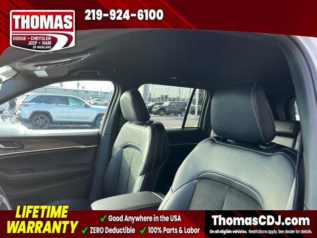 new 2026 Jeep Grand Cherokee car, priced at $43,161