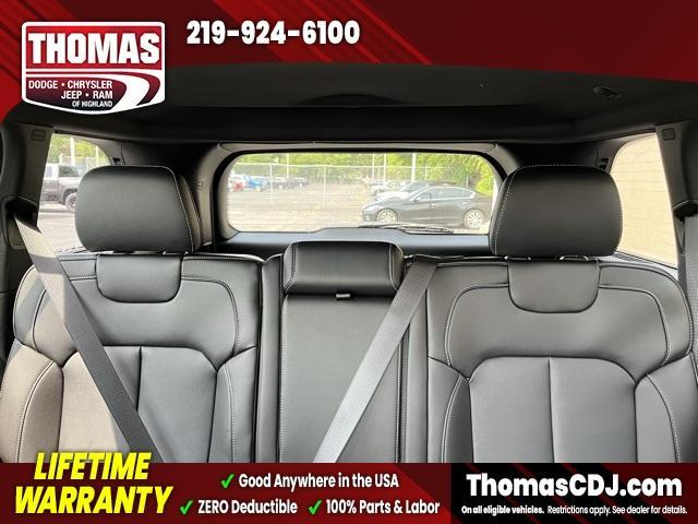 new 2025 Jeep Grand Cherokee car, priced at $43,820