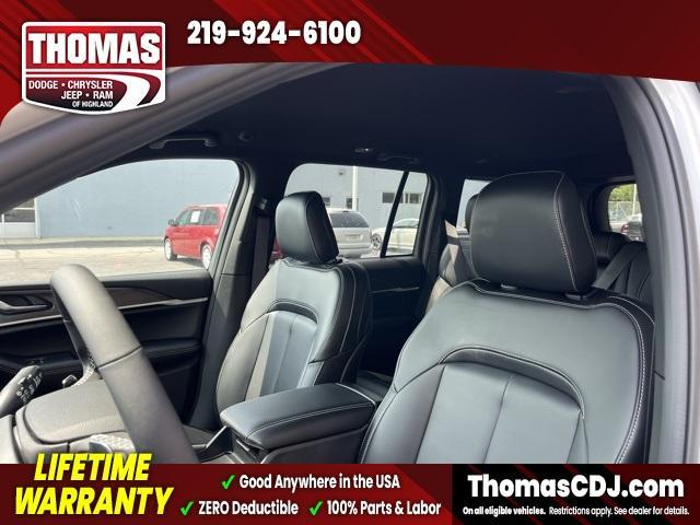 new 2025 Jeep Grand Cherokee car, priced at $43,820