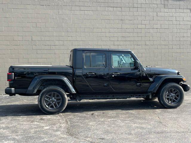 used 2024 Jeep Gladiator car