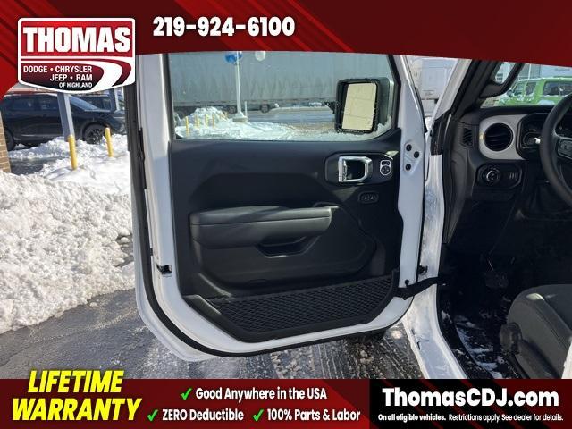 new 2026 Jeep Gladiator car, priced at $45,975