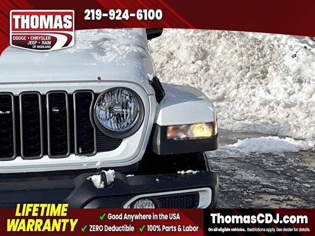 new 2026 Jeep Gladiator car, priced at $45,975