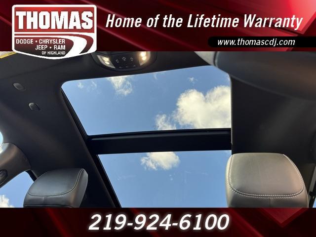 new 2026 Chrysler Pacifica car, priced at $39,683