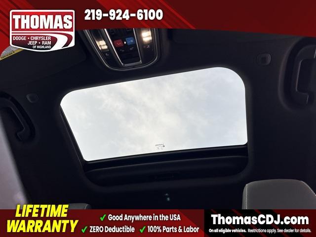 new 2025 Jeep Grand Cherokee car, priced at $37,150