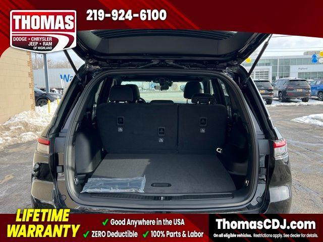 new 2025 Jeep Grand Cherokee car, priced at $35,717