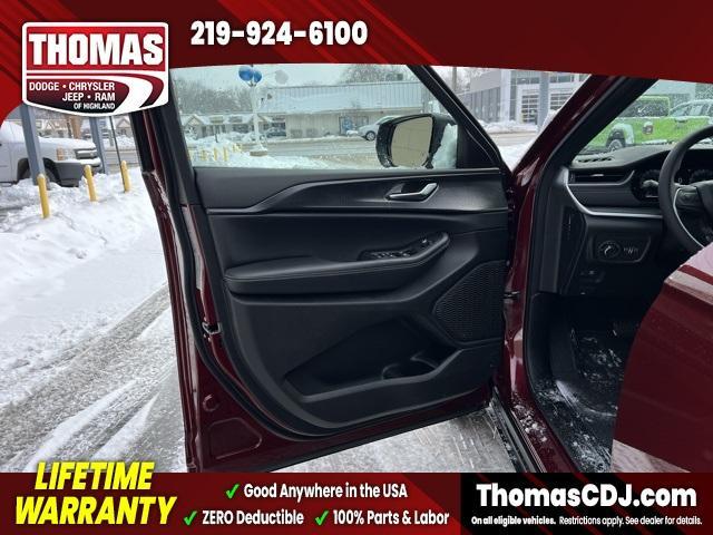 new 2025 Jeep Grand Cherokee car, priced at $36,659