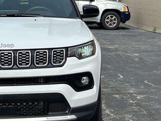 used 2025 Jeep Compass car