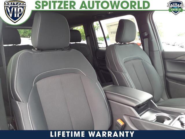 new 2025 Jeep Grand Cherokee car, priced at $35,425