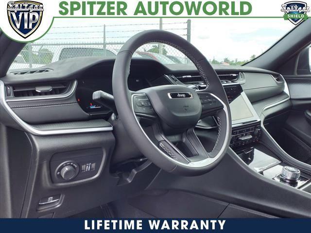 new 2025 Jeep Grand Cherokee car, priced at $35,425