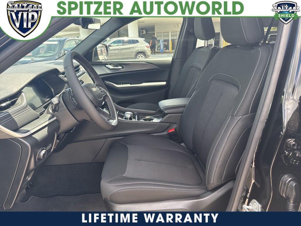 new 2025 Jeep Grand Cherokee L car, priced at $35,598