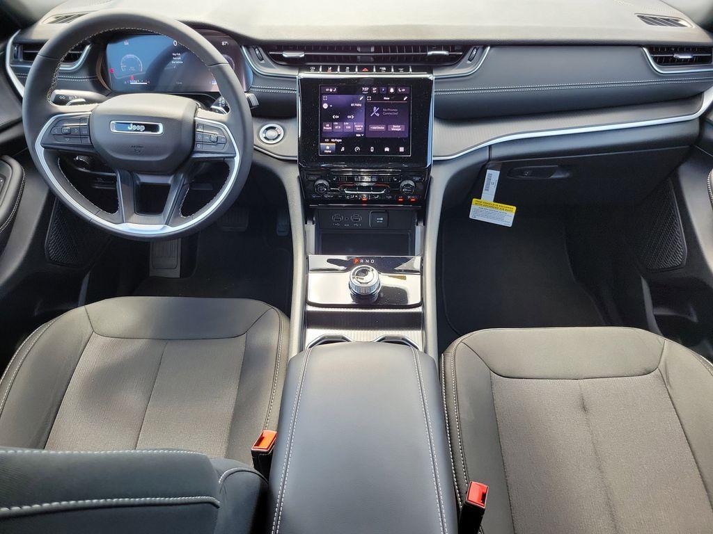 new 2025 Jeep Grand Cherokee car, priced at $29,983