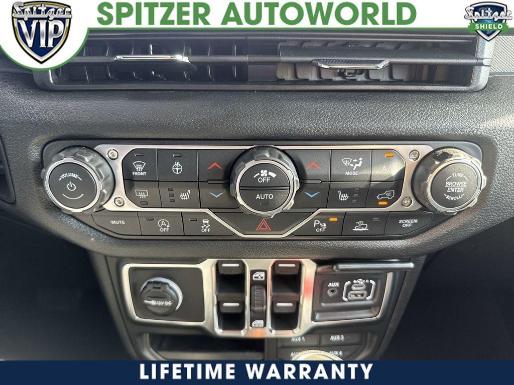 new 2026 Jeep Gladiator car, priced at $48,975