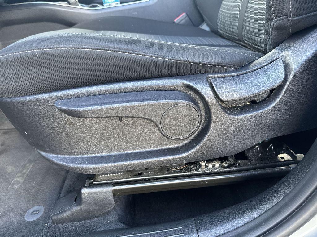 used 2022 Kia Sorento car, priced at $16,428