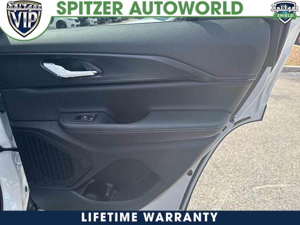 new 2025 Jeep Grand Cherokee car, priced at $29,179