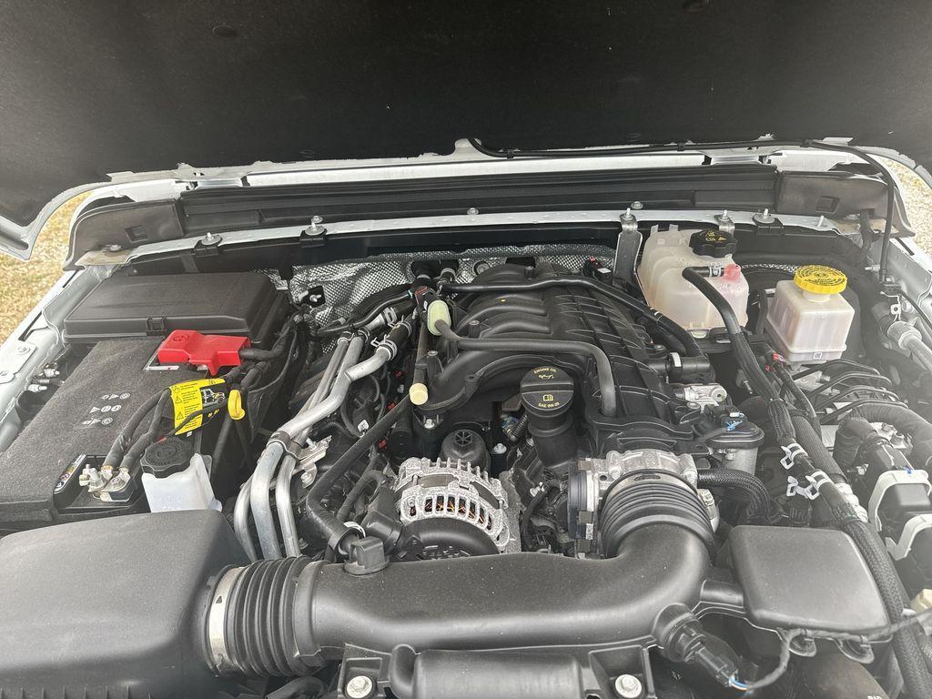 used 2025 Jeep Gladiator car, priced at $38,963