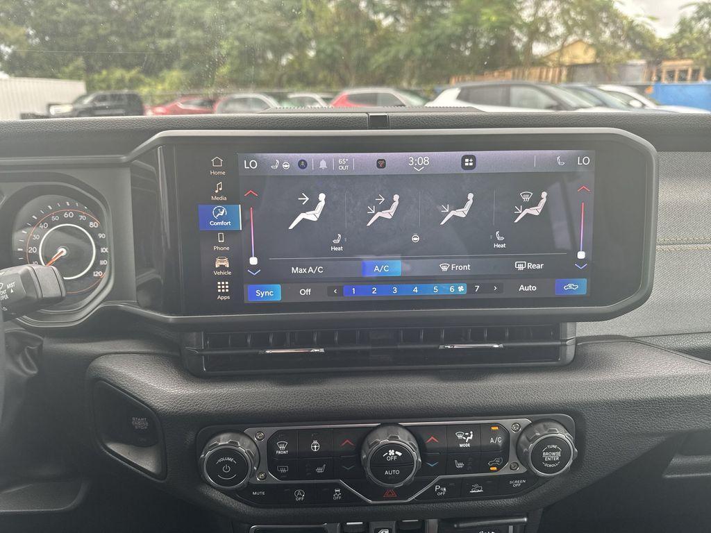 used 2025 Jeep Gladiator car, priced at $38,963