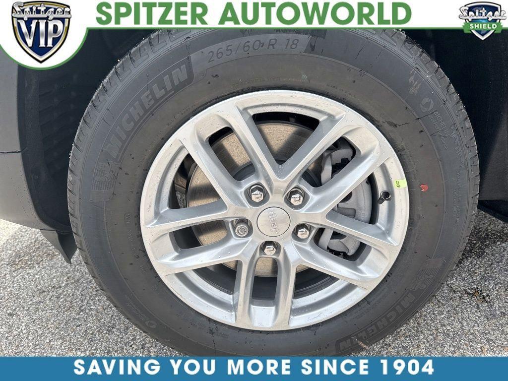 new 2025 Jeep Grand Cherokee L car, priced at $28,914