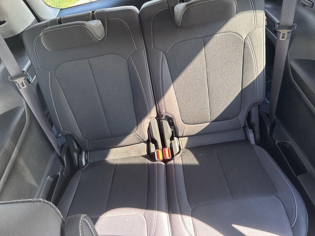 used 2024 Jeep Grand Cherokee L car, priced at $25,938