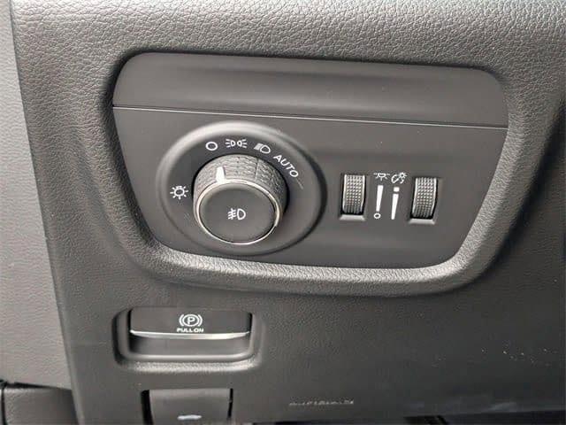 new 2026 Jeep Grand Cherokee car, priced at $47,221