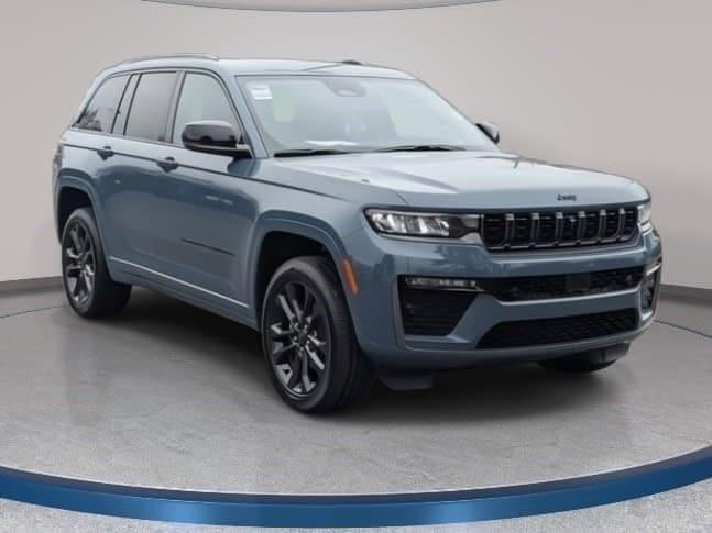 new 2026 Jeep Grand Cherokee car, priced at $47,221