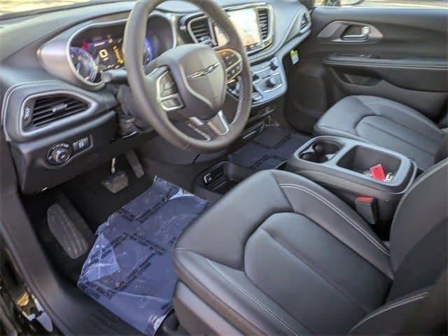 new 2026 Chrysler Pacifica car, priced at $40,283