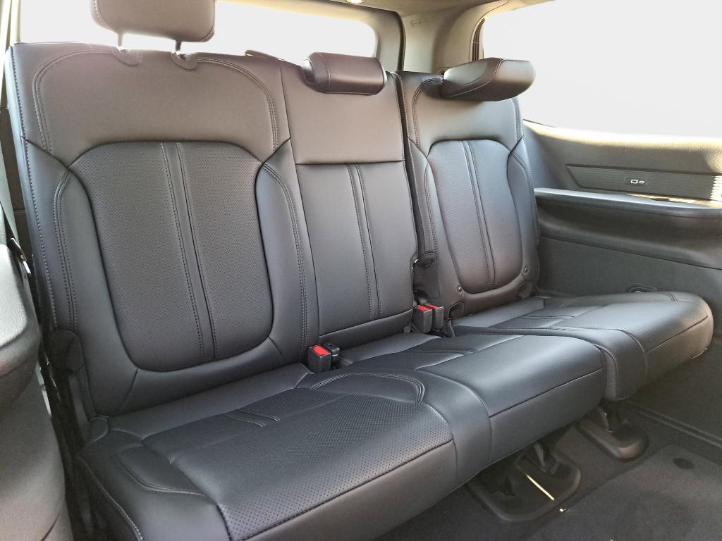 new 2026 Jeep Grand Wagoneer car, priced at $62,543