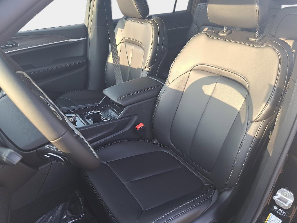 new 2026 Jeep Grand Cherokee L car, priced at $47,720