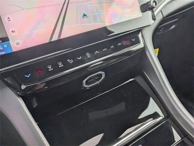 new 2026 Jeep Grand Cherokee car, priced at $47,750