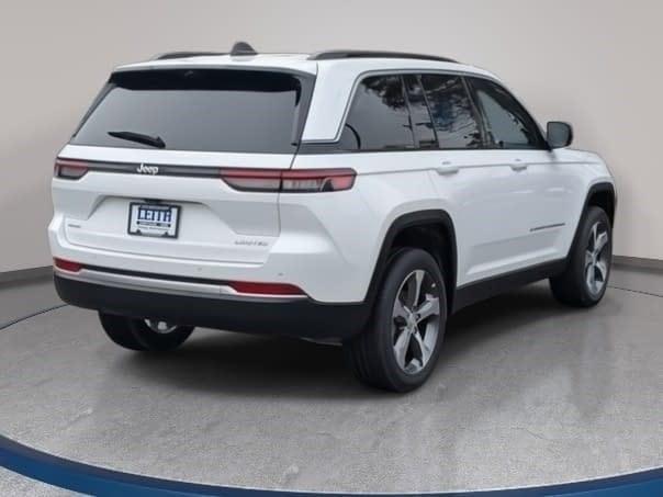 new 2026 Jeep Grand Cherokee car, priced at $47,062