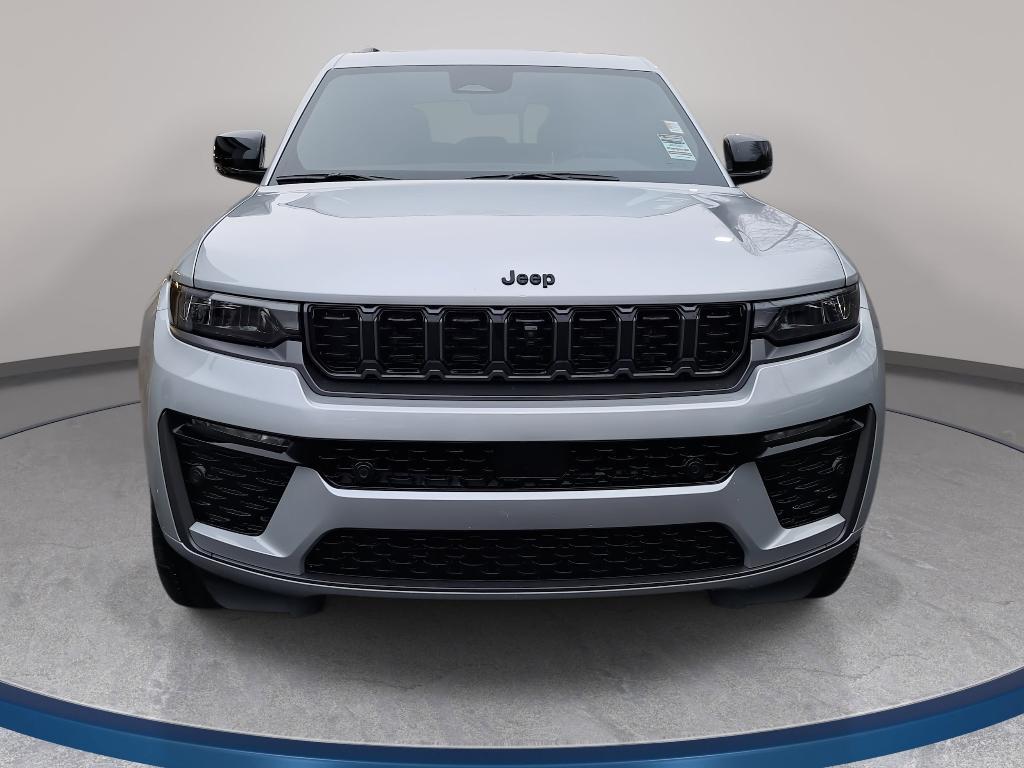 new 2026 Jeep Grand Cherokee car, priced at $53,805