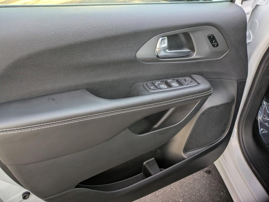 new 2026 Chrysler Pacifica car, priced at $46,860