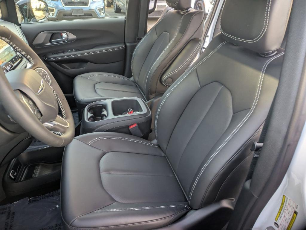 new 2026 Chrysler Pacifica car, priced at $46,860