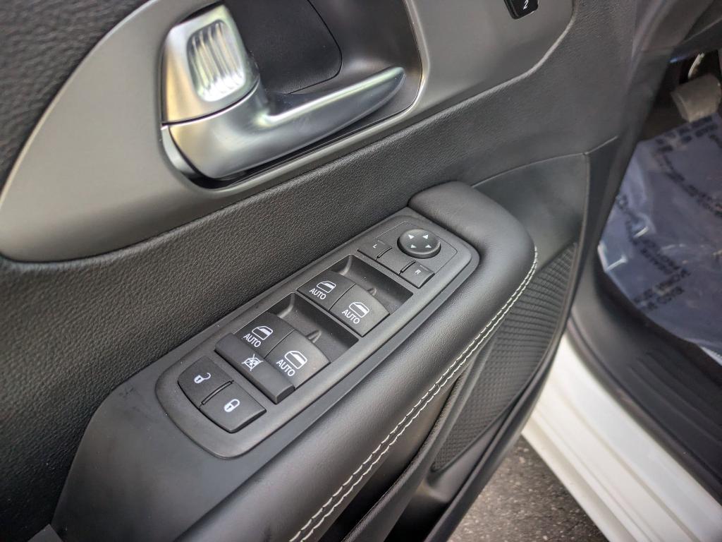 new 2026 Chrysler Pacifica car, priced at $46,860