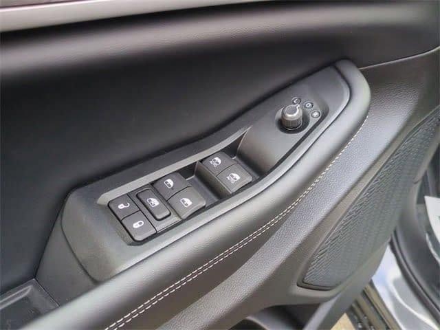 new 2026 Jeep Grand Cherokee car, priced at $42,818