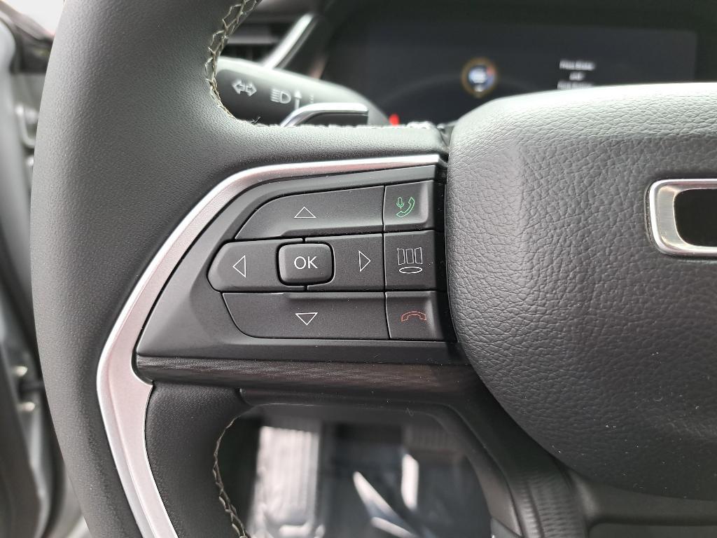 used 2023 Jeep Grand Cherokee car, priced at $27,695