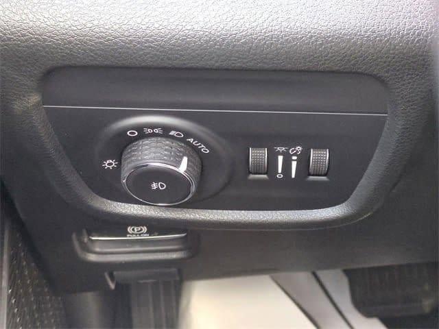 new 2026 Jeep Grand Cherokee car, priced at $46,973
