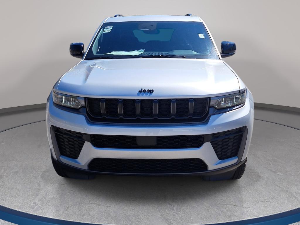 new 2026 Jeep Grand Cherokee car, priced at $44,078