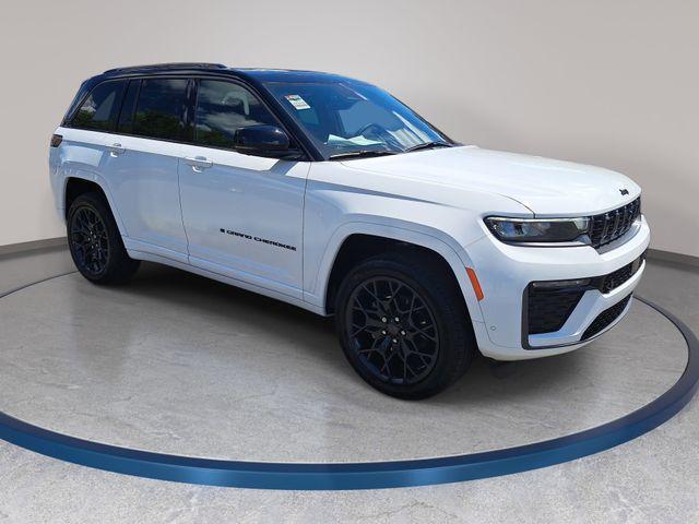 new 2026 Jeep Grand Cherokee car, priced at $59,220