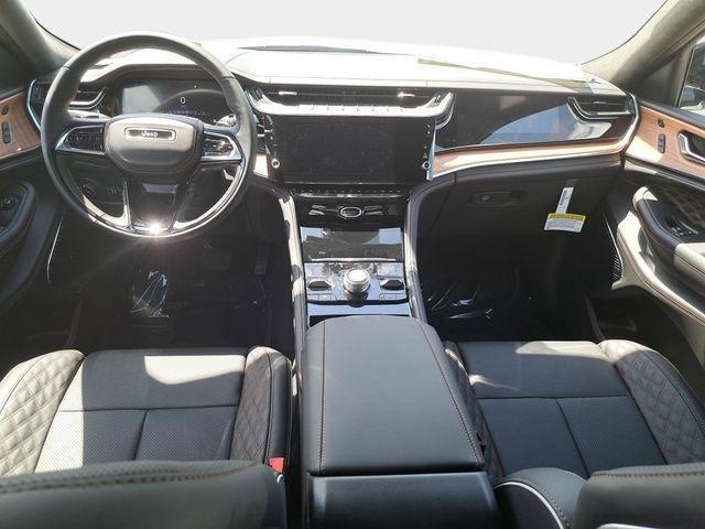 new 2026 Jeep Grand Cherokee car, priced at $59,220